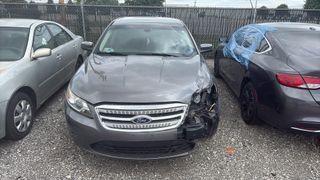 2011 Ford Taurus SEL - Exterior Front Center Image